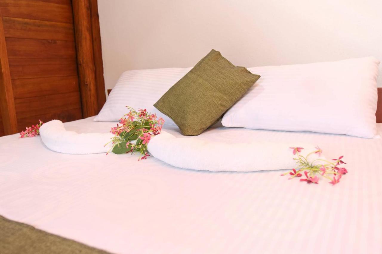 The Mastodon Valley Safari Resort Udawalawe Ngoại thất bức ảnh