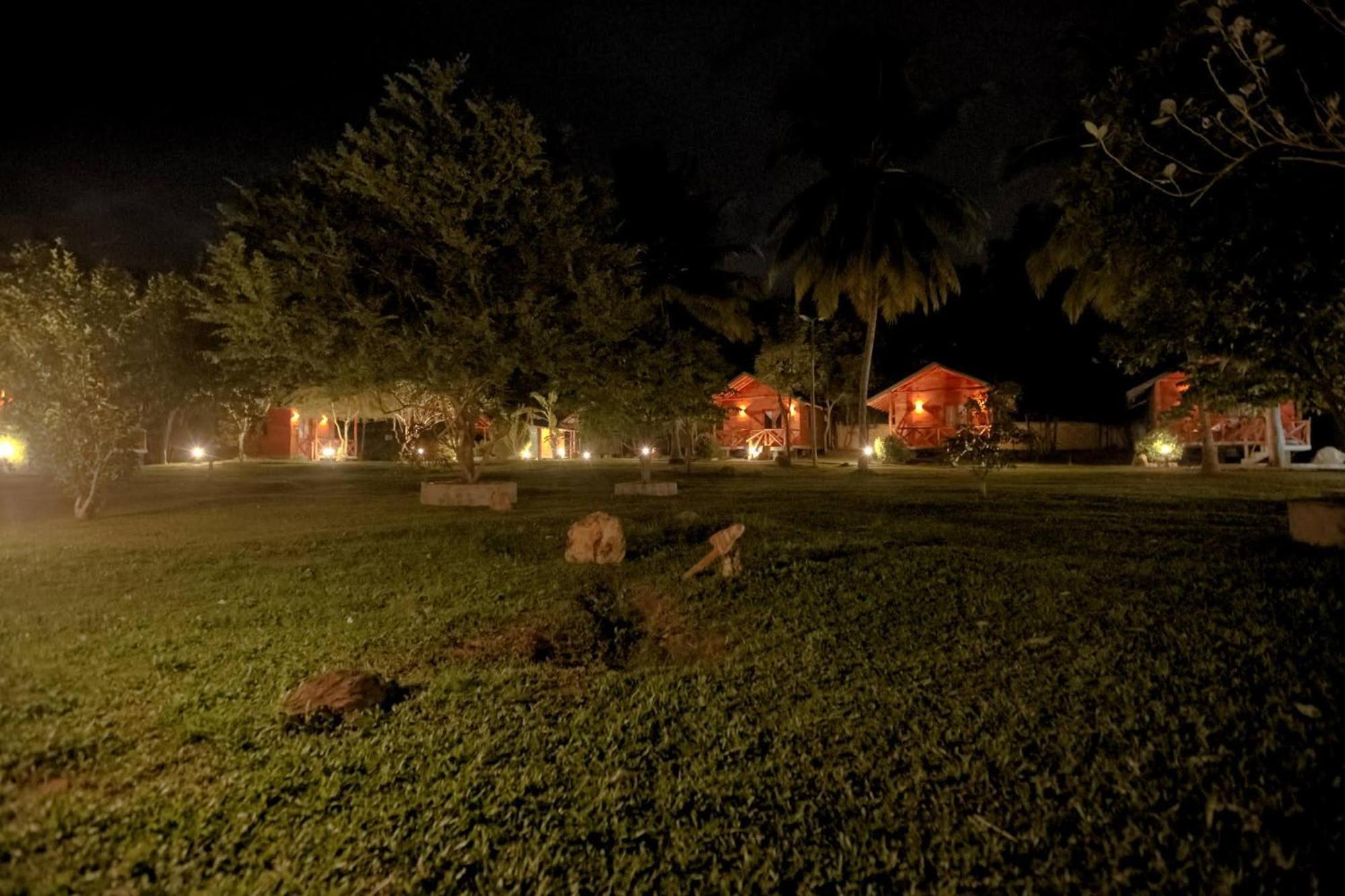 The Mastodon Valley Safari Resort Udawalawe Ngoại thất bức ảnh