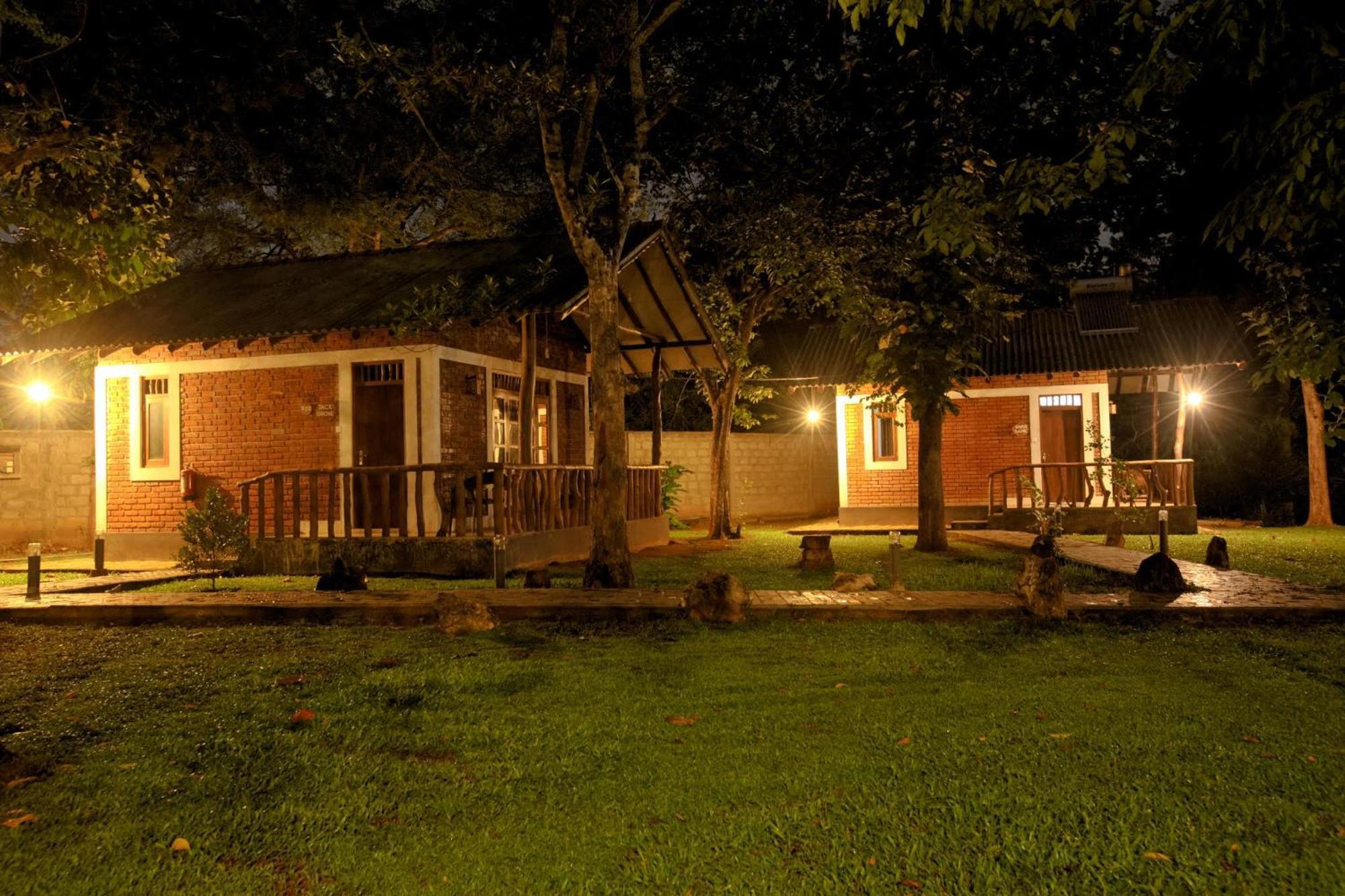The Mastodon Valley Safari Resort Udawalawe Ngoại thất bức ảnh
